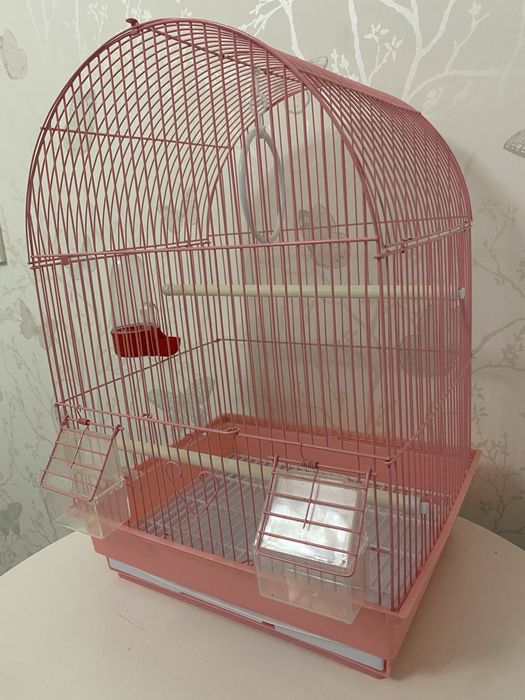 Большая клетка для птиц