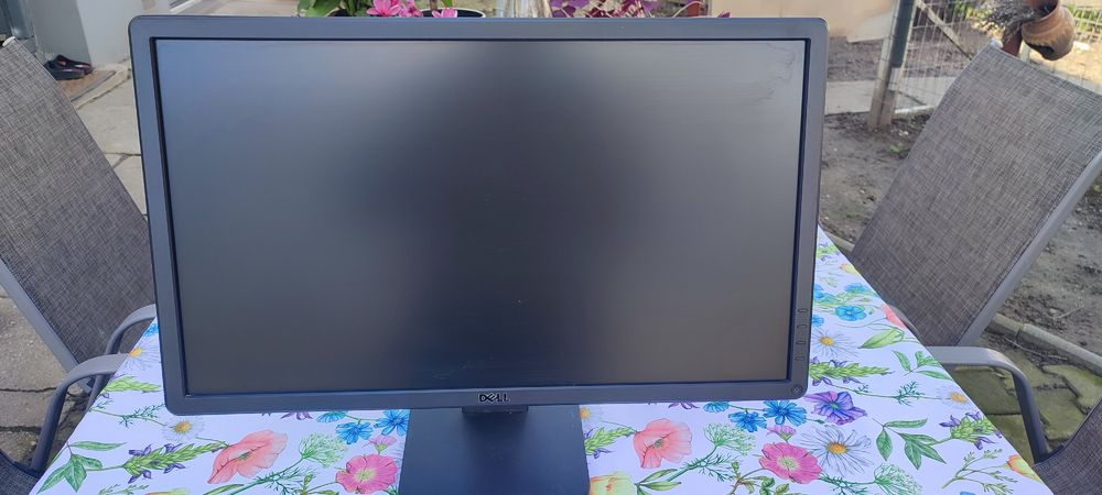 Monitor Dell 24 inch și piese calculator