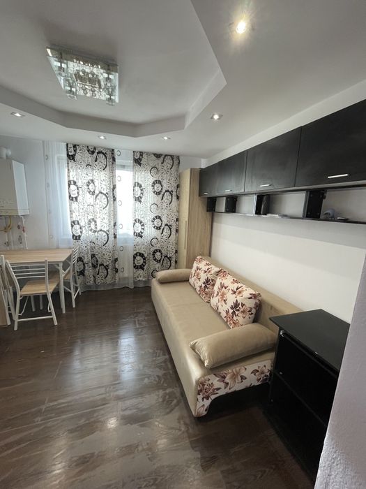 Garsoniera de închiriat