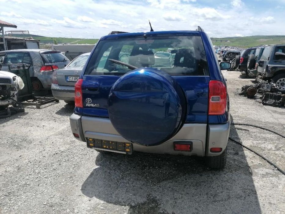 Dezmembrez Toyota Rav 4 2.0i