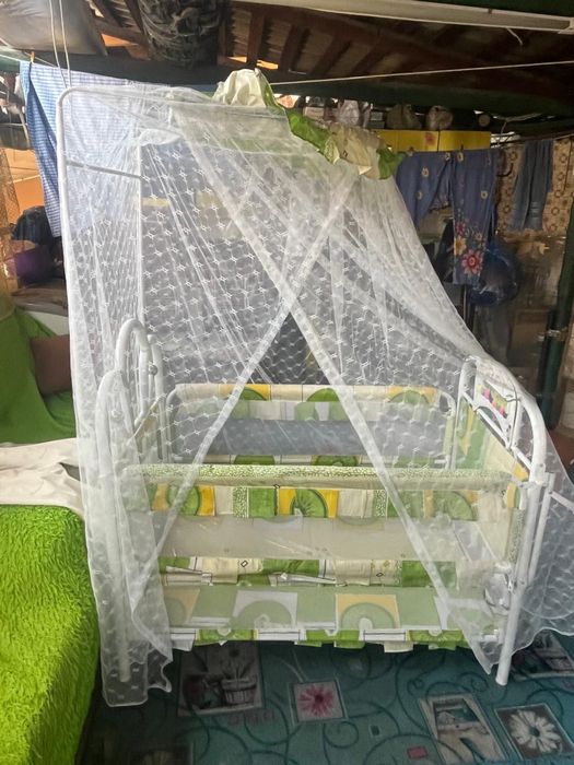 Манеж детский в хорошем состоянии