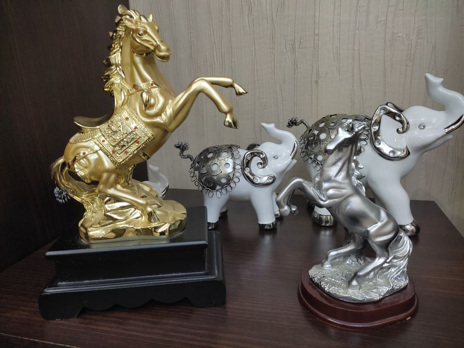 Статуэтки Слоны, Лошади