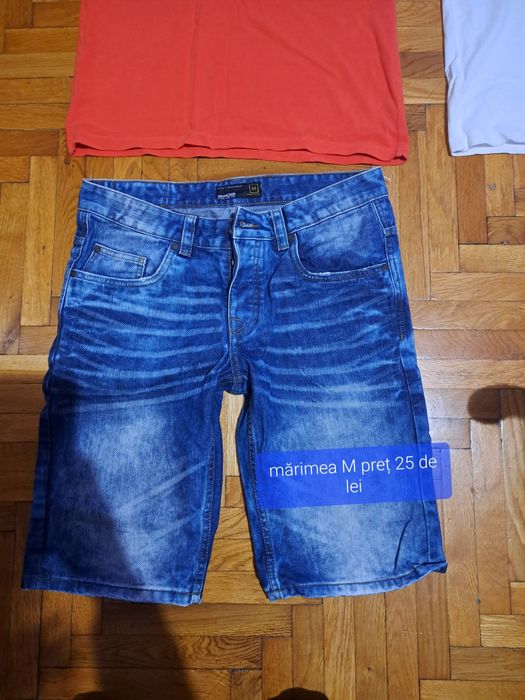 Tricouri, pantaloni scurți mărimea S-M