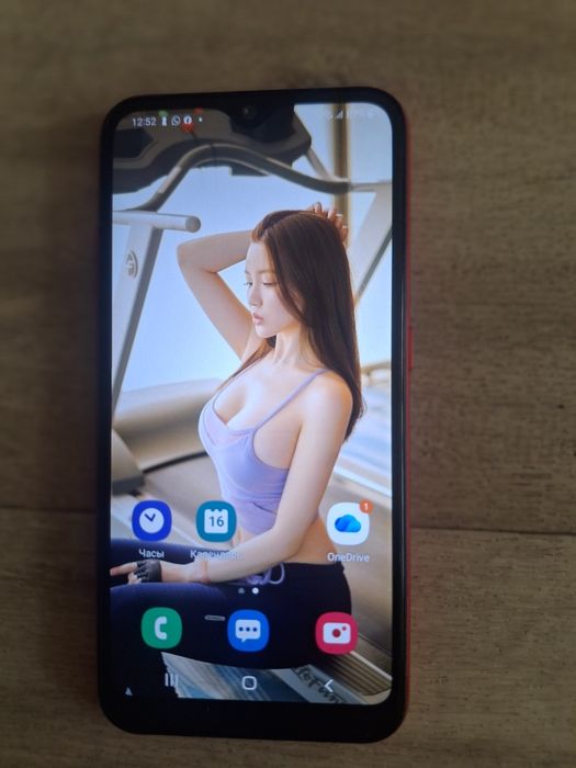 Продам Samsung A01