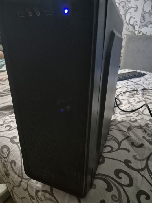 Продам системный  блок хороший