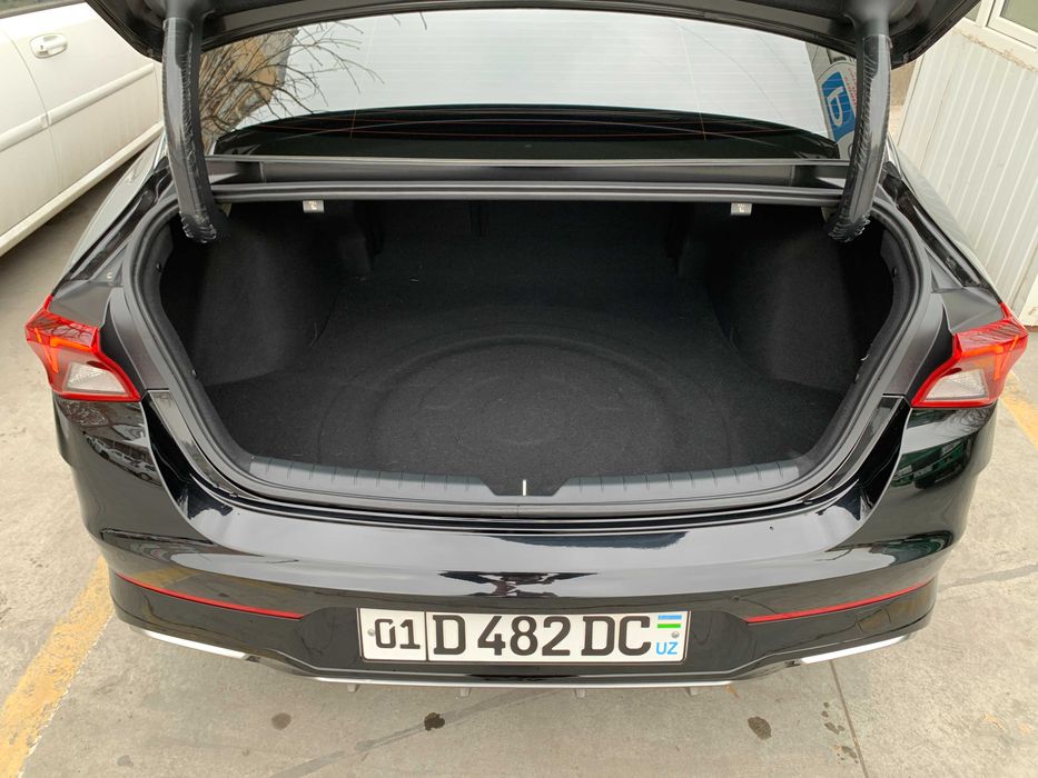 KIA K5 2023 комплектация Luxe Light