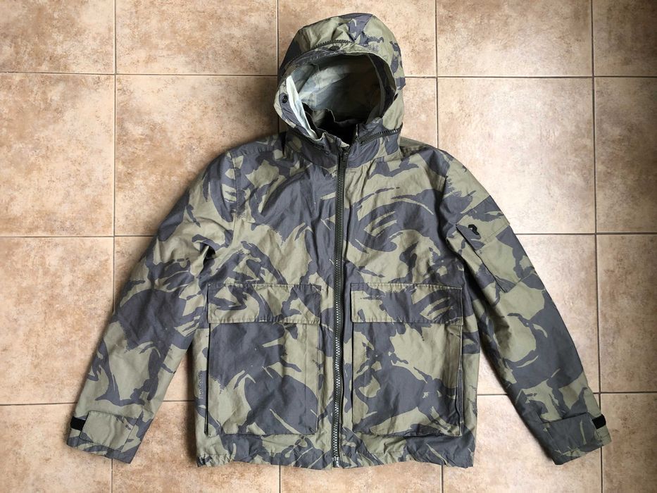 Peak performance jacket яке L