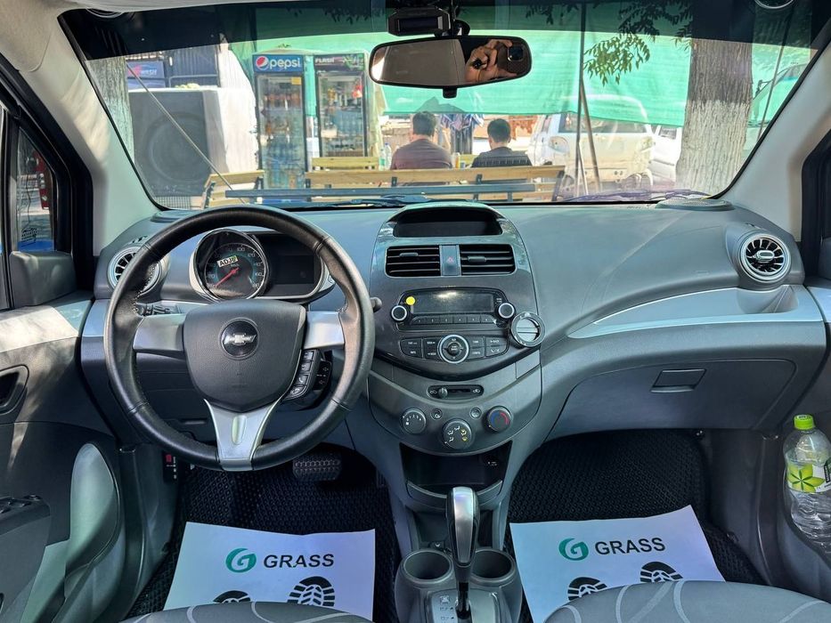 Spark oq aftomat 2022 toza 65,000km yurgan