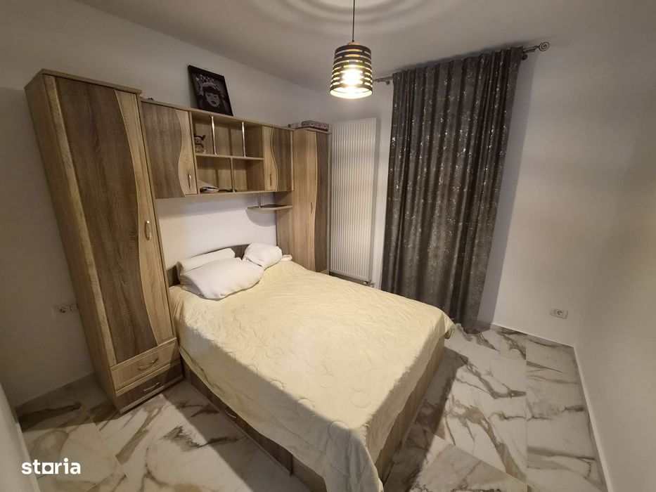 Casă de vânzare în Curtea de Argeș.