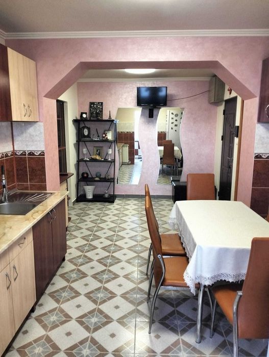Vand apartament 3 camere [Obcini, Suceava]