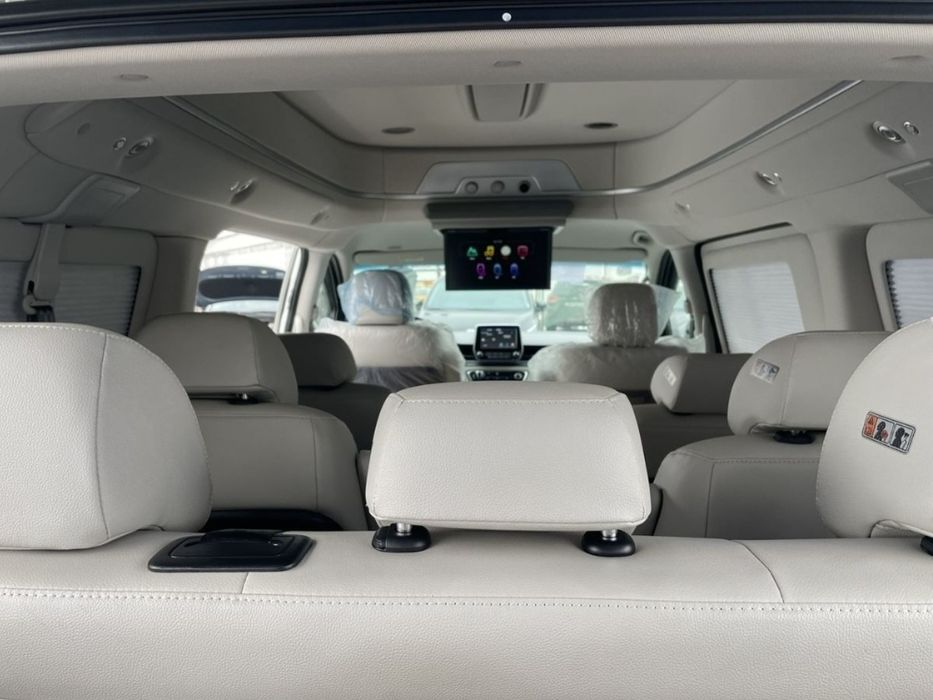 Перевозки пассажиров Организация экскурсий для туристов Минивен 8 мест