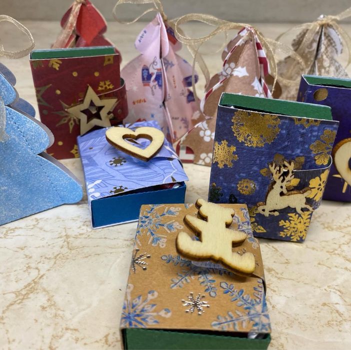 Коледни късметчета