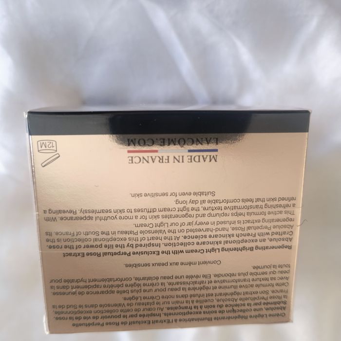Vând crema Lacome Paris Absolute noi la cutie