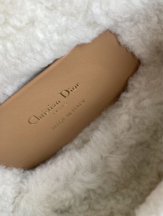 Dior чанта с пух