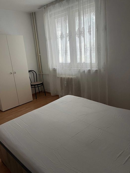Inchiriez apartament cu 2 camere