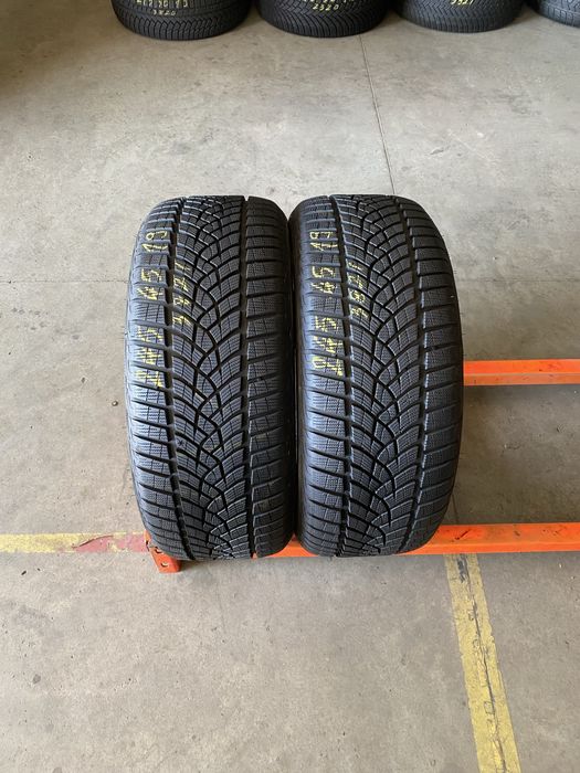 Anvelope iarna 245/45/19 Goodyear Ultra Grip Performance 245 45 19 R19