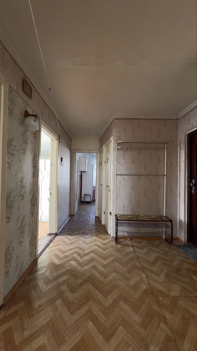 Продам 3 комнатную квартиру район Акация