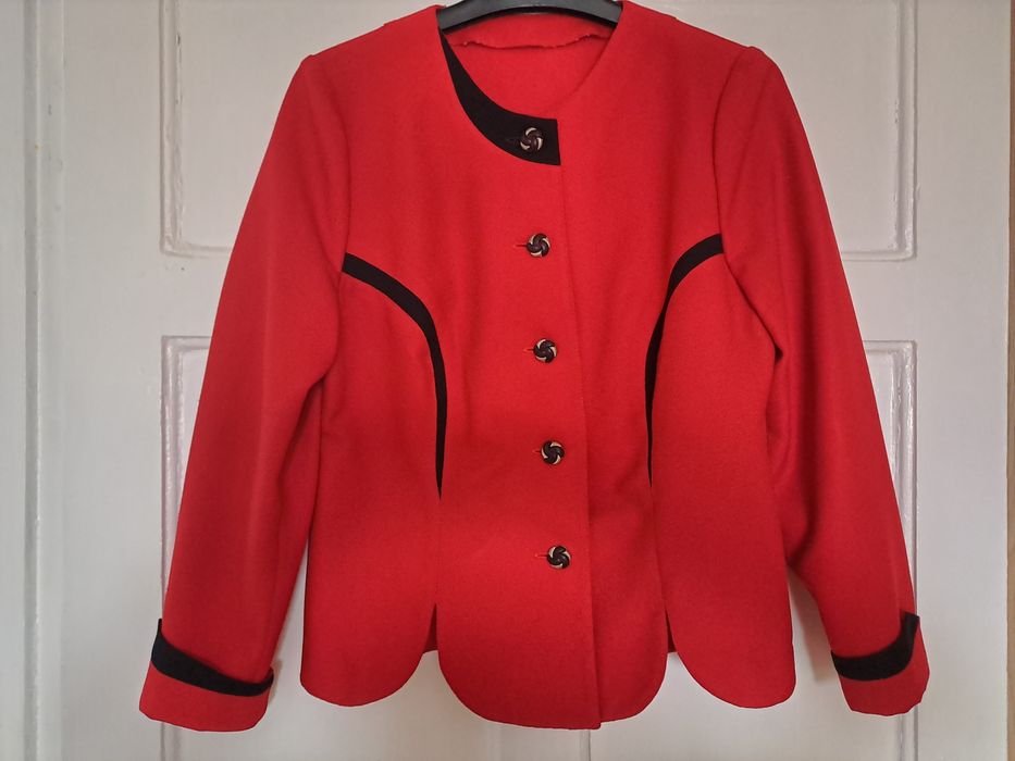 Продаются женские вещи