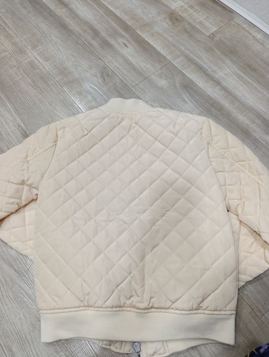 Ветровка.Новая утепленная  Levi's,xs размер