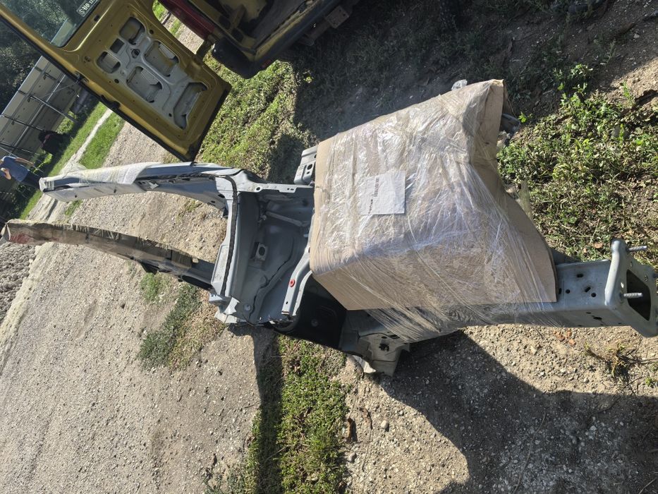 Ляв праг с колони и рог за Ford Kuga 2020 2023