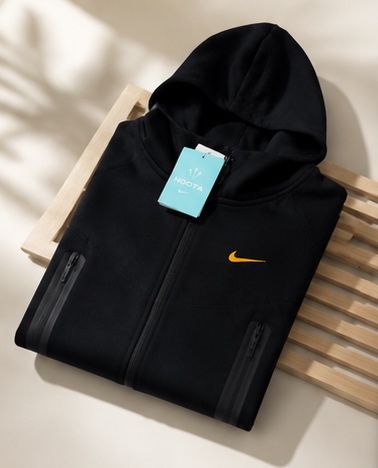 Продам Nike Tech Fleece Nocta Черная