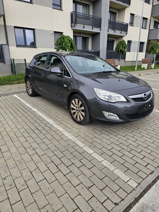 Opel Astra J 1.7 CDTI Cosmo