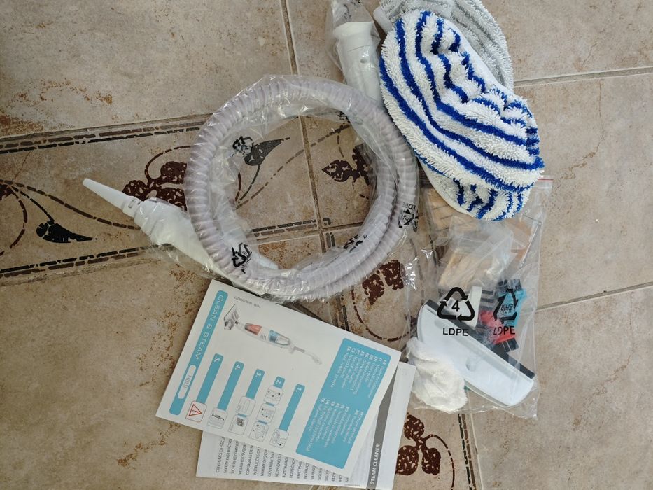 Aspirator vertical cu abur Rowenta Clean & Steam Multi RY8544WH, 1700