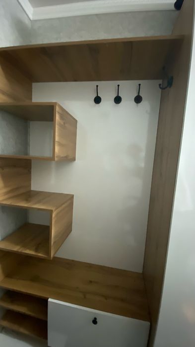 Кіреберіске арналған шкаф