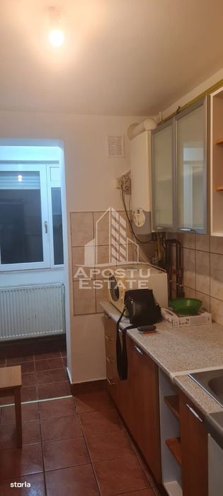 Închiriez apartament 2 camere vizavi de Shopping City