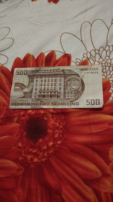 Bancnote vechi in stare bun