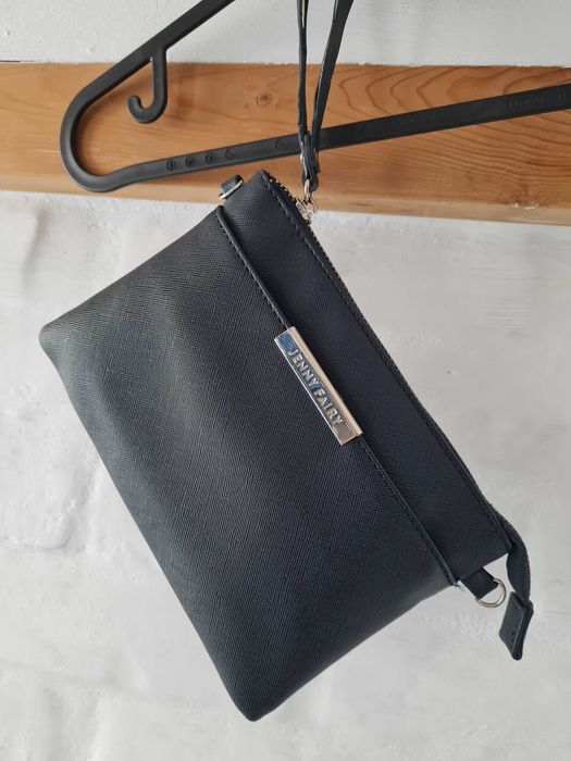 Розова раница и клъч