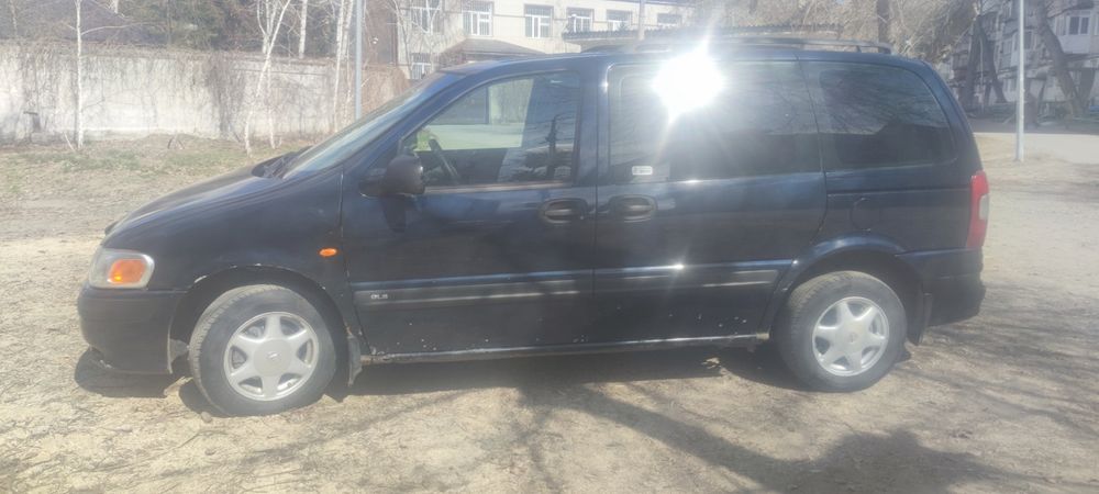 Опель Синтра 2.2 бензин,1999г