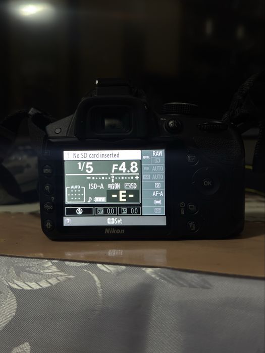 Nikon D3200 + 18-55mm | 6071 cadre | Pachet complet