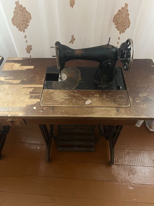 Тикув машинаси сотилади