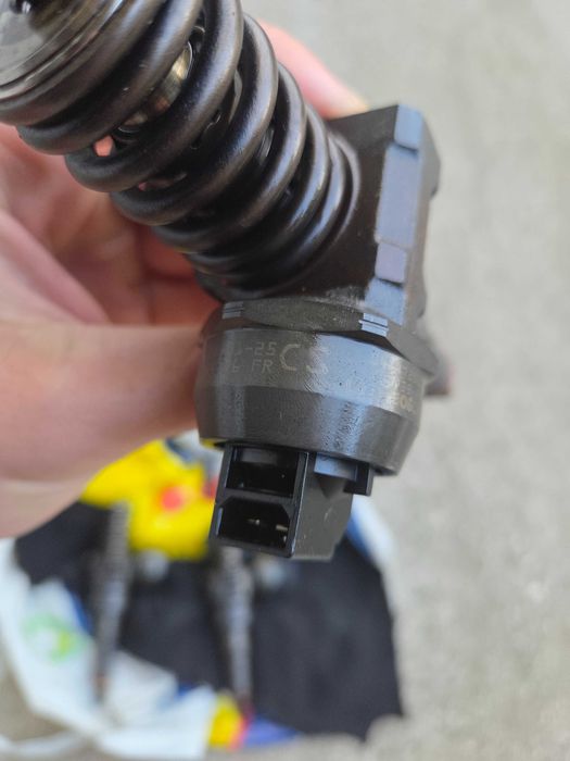Injectoare VW Pompe Duze cod motor BLS