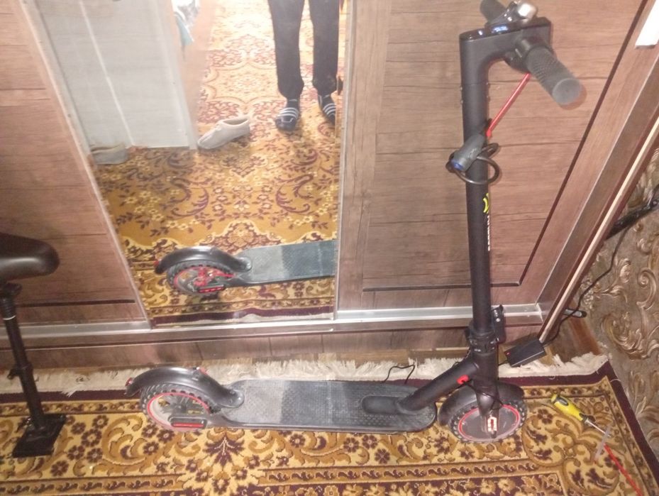 Электросамокат Axelus