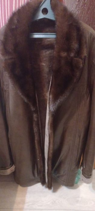 Продам мужскую дубленку