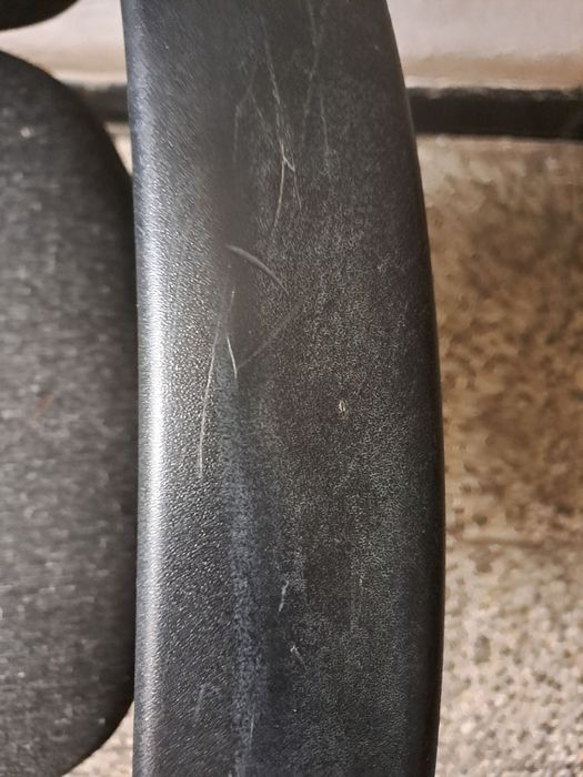 Офис стол висок клас