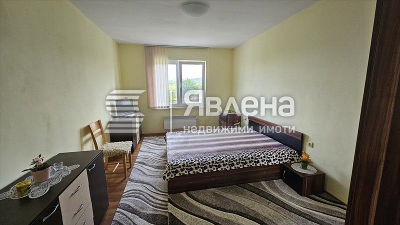 Продава се Промишлена сграда в с. Алдомировци, Област София-област - 7291 кв.м за 39 €/кв.м - Снимка #2