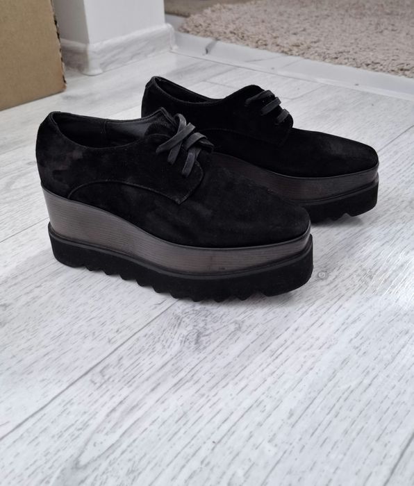 Замшевый женскии туфли