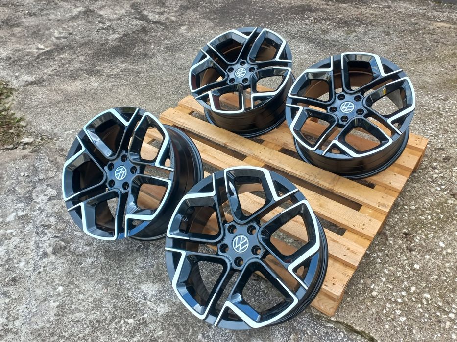 18"Vw Gti Gtd Golf Passat Tiguan Touran 8ж ет40 Black Polish Нови