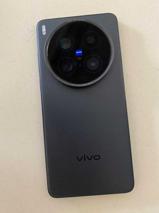 Vivo x200ultra black 16/512 94%