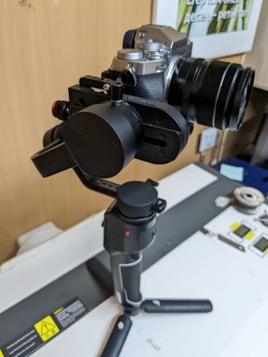 Стедикам Moza AirCross 2