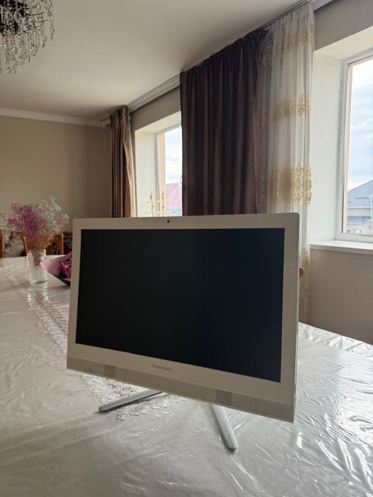 Моноблок Lenovo в отличном качестве