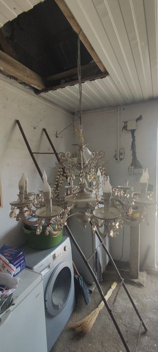 Люстра гостеаой,спальни