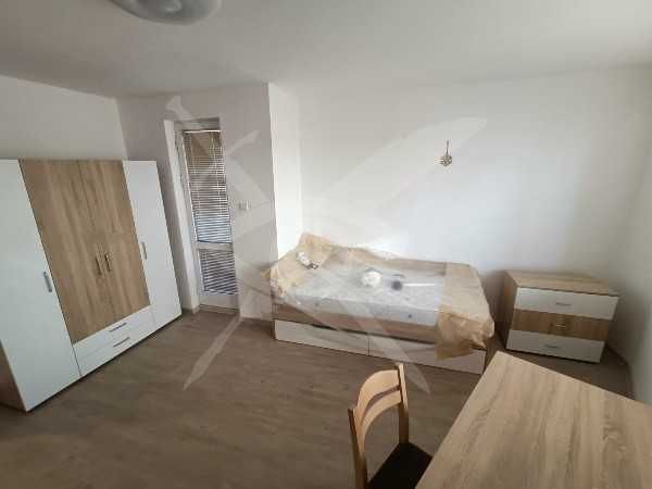 Дава се под наем Четиристаен апартамент в Пловдив, Младежки Хълм - 130 кв.м за 590 € - Снимка #6