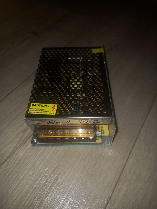 Блок питания для камеры