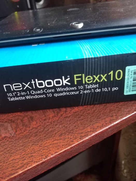 Ноутбук-планшет сенсорный Nextbook Flexx10