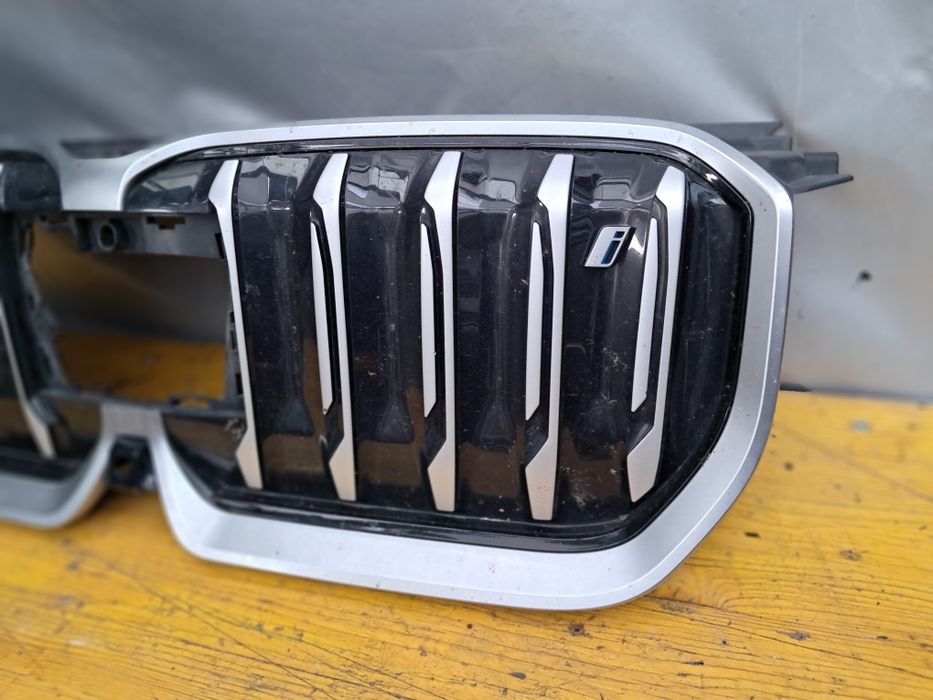 Грил решетка BMW X1 U11