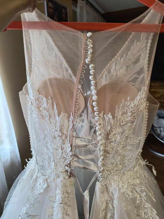 Булчинска сватбена рокля